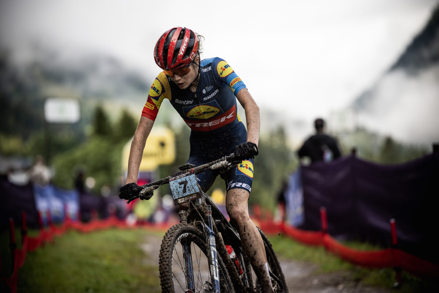 Bjorn Riley and Isabella Holmgren couldn't be stopped on a messy ...