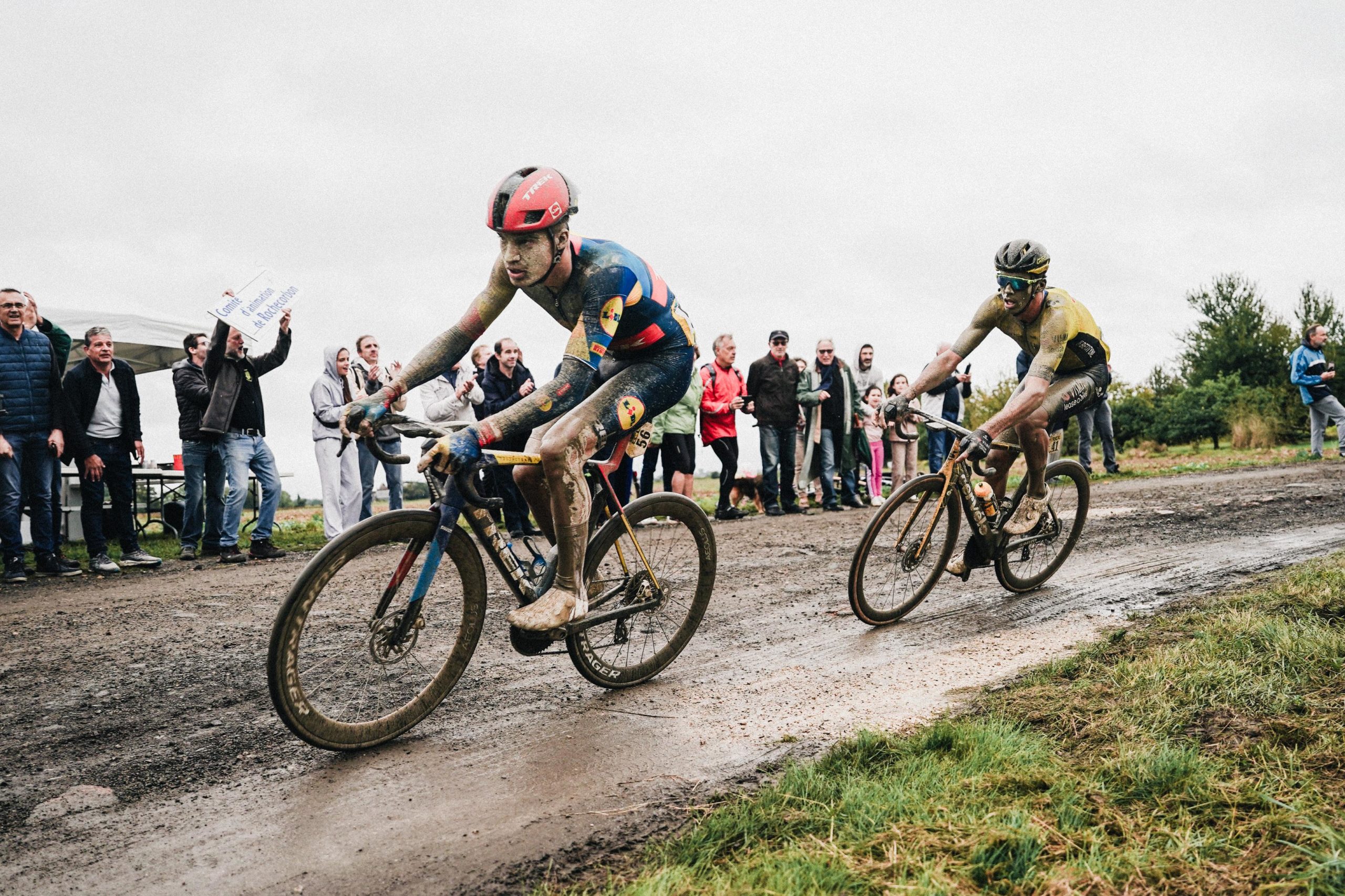 Vacek claims second in an epic edition of Paris-Tours | Trek Race Shop