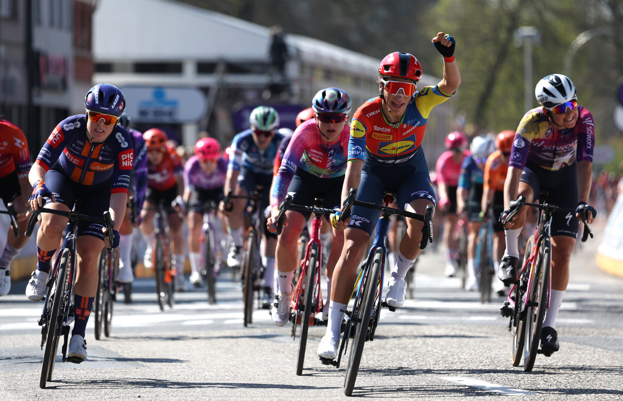 Elisa Balsamo seals the deal after Lidl-Trek controls every move