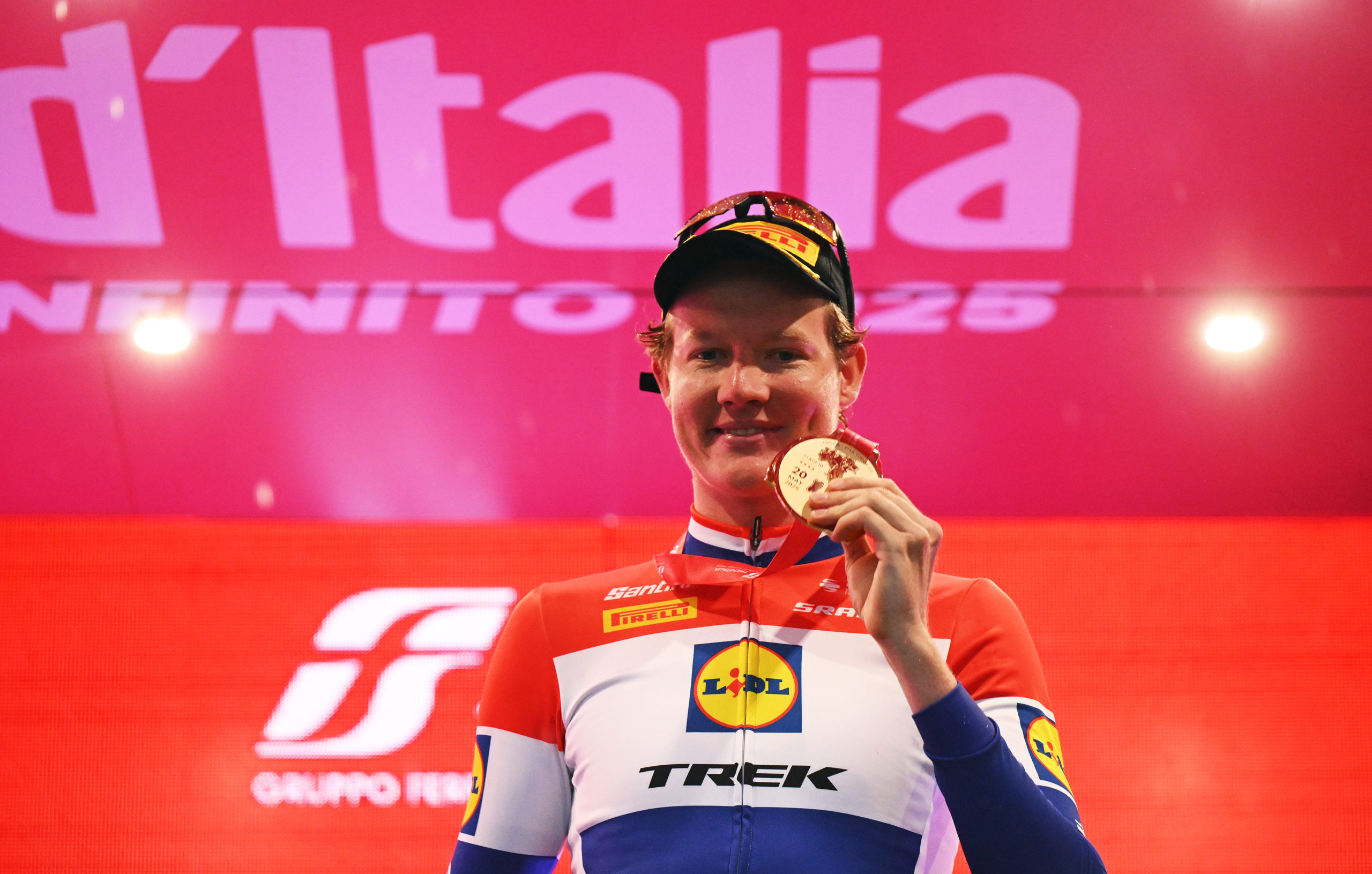 Daan Hoole secures his first Grand Tour stage win in Pisa | Trek
