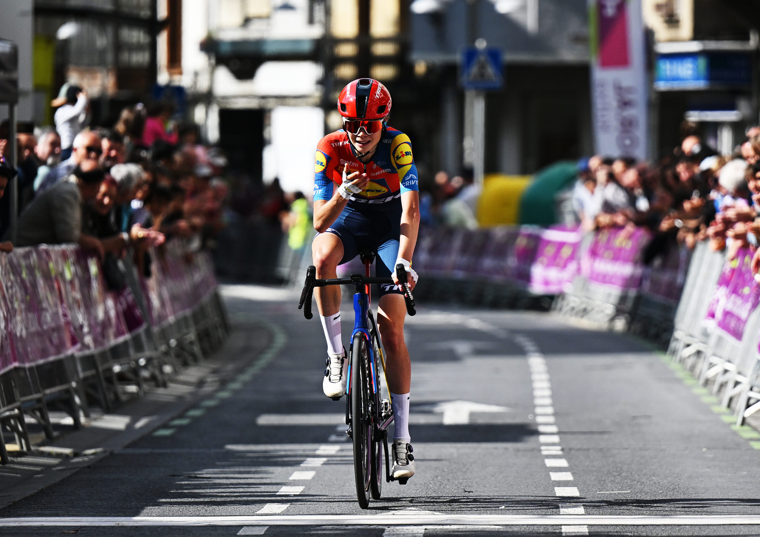 Isabella Holmgren signs three-year extension with Lidl-Trek | Trek